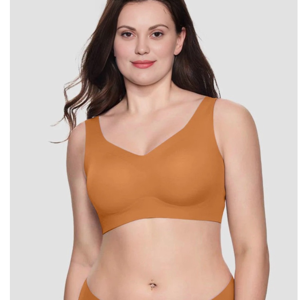 Seamless Tan Bra